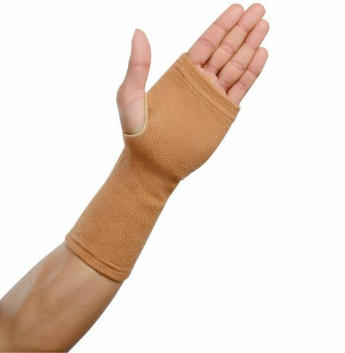 Wrist Support Extended 1[S] [14-16] Dyna product available at family pharmacy online buy now at qatar doha